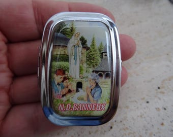 Vintage Banneux pillendoosje Maagd Maria | Souvenir Belgisch katholiek heiligdom | Religieuze snuisterijdoosje | Gebedsdoos | Maria-devotional. (C2)