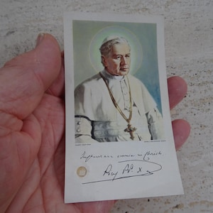 Santuário religioso antigo com relíquia de pano do Papa Pio X. ( BB 20 )