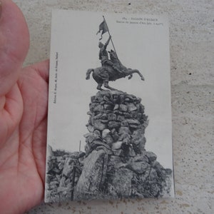 Postal postal francesa antigua con estatua de Juana de Arco y recuerdo del monumento del Balón de Alsacia. ( G 26 )