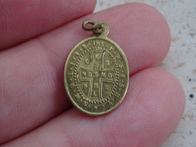 Religious antique copper catholic medal pendant medallion image 3