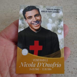 Religiöse katholische Karte Schrein Reliquiar Relikt aus dem Tuch des Seligen Saint Nicola D'Onofrio. ( ZZ8 )