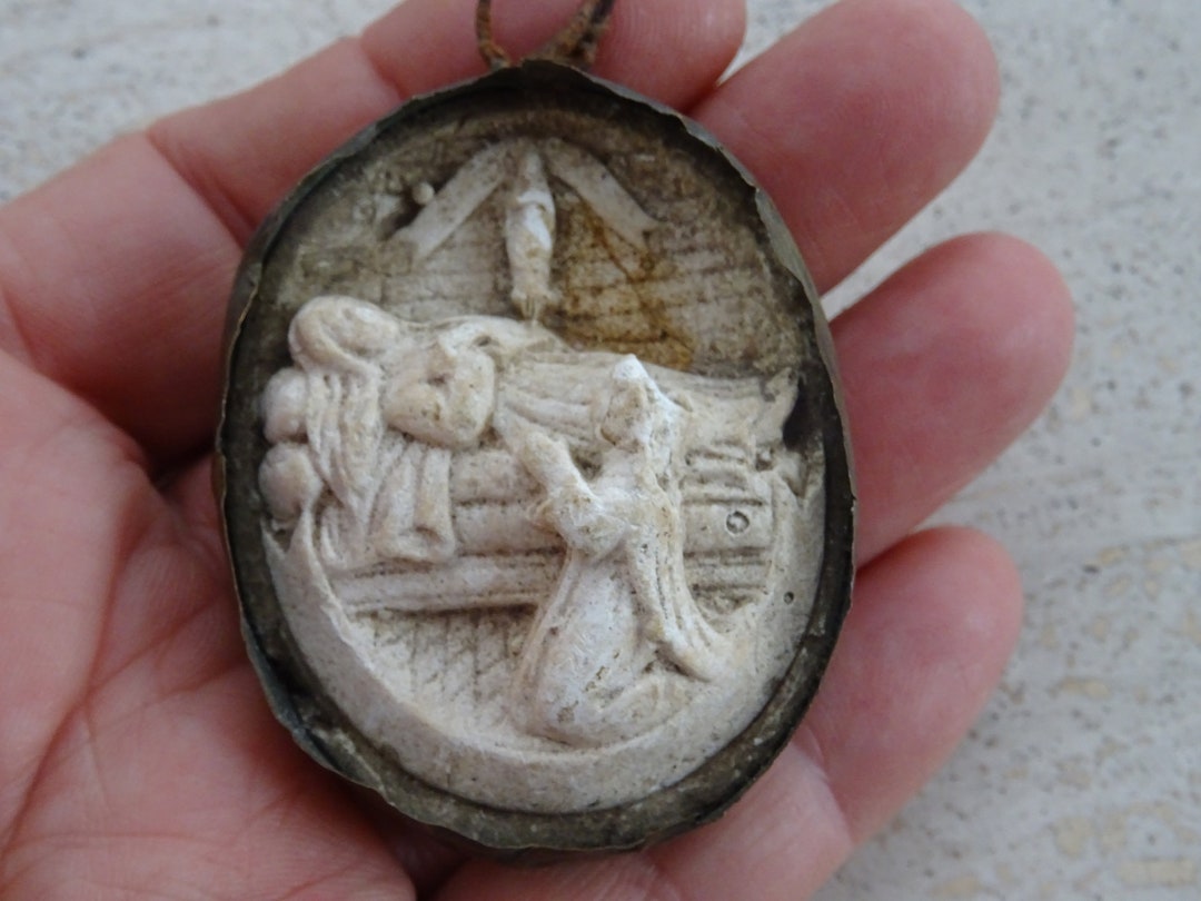 Religious Antique French Reliquary Shrine Relic Meerschaum Etsy