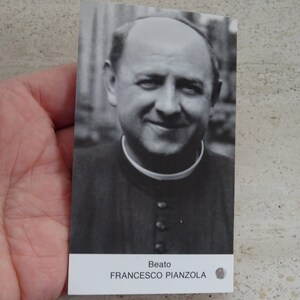 Religiöse katholische Karte Schrein Reliquiar Relikt aus dem Tuch des Seligen Saint Francesco Pianzola. ( U41 )