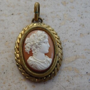 Antique French vermeil gold plated opaline camee medal pendant medallion charm of a French woman. 15 C image 4