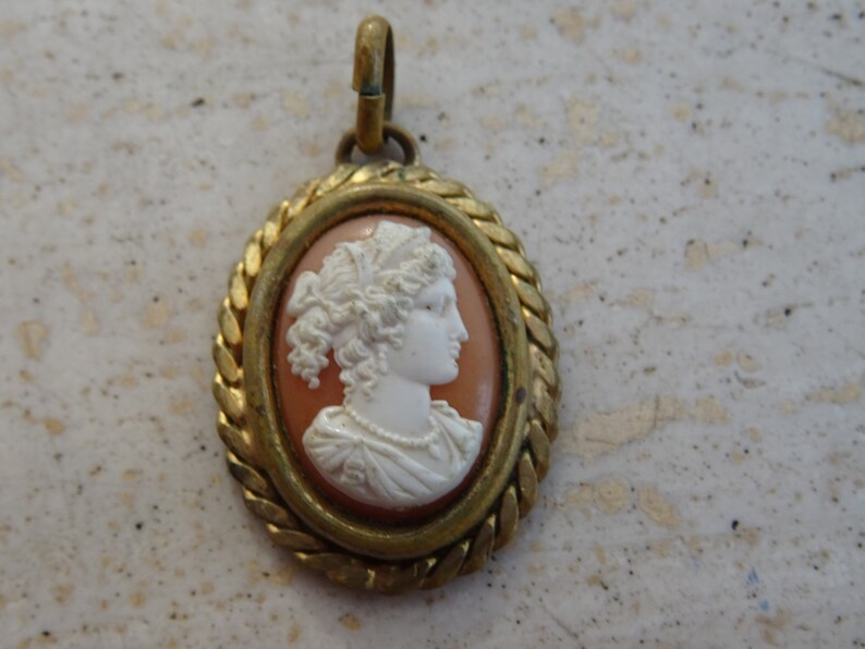 Antique French vermeil gold plated opaline camee medal pendant medallion charm of a French woman. 15 C image 4