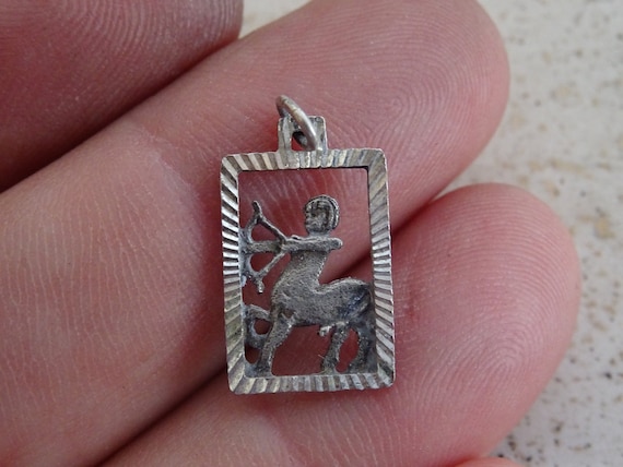 Pendentif Médaille Argent Massif Signe Du Zodiaque Sagittaire - Occasion