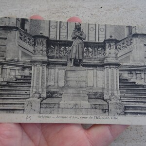 Antigua postal francesa usada con estatua de Juana de Arco Juana de Arco con espada de recuerdo de Orleans. ( F 2 )