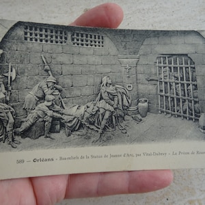 Antigua postal francesa sin usar de Juana de Arco Juana de Arco con el recuerdo de la prisión de Orleans. ( 27 )