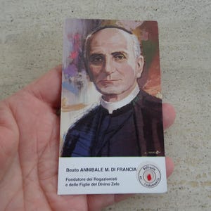 Religiöse katholische Karte Schrein Reliquiar Relikt aus dem Tuch des Seligen Annibale M. Di Francia. (ZZ-34)