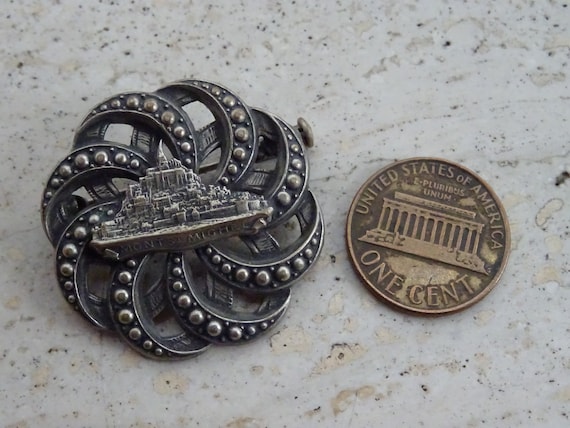 Broche Ancienne Religieuse Art Déco – Métal Argenté – Femme – Collection