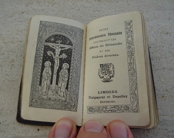 Religieus antiek katholiek Frans missaalboekje liedboekje missel met gebedsliederen litanieën en feesten van de Heilige Maagd Maria van 1918. 1