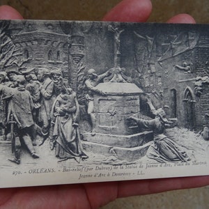 Postal francesa antigua sin usar con estatua conmemorativa de Juana de Arco Juana de Arco recuerdo de Domremy. ( 13 )