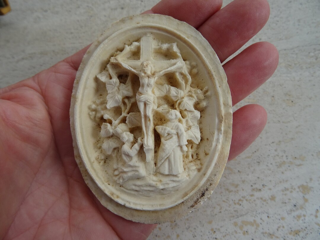 Religious Antique French Catholic Reliquary Shrine Meerschaum Medal of ...