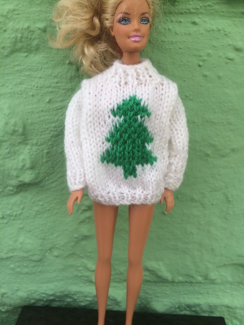 Sindy hand knit christmas tree jumper image 1