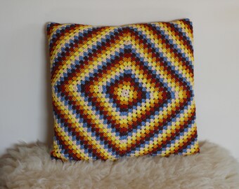 Cushion cover granny square full colour. 17.7 x 17.7 inches