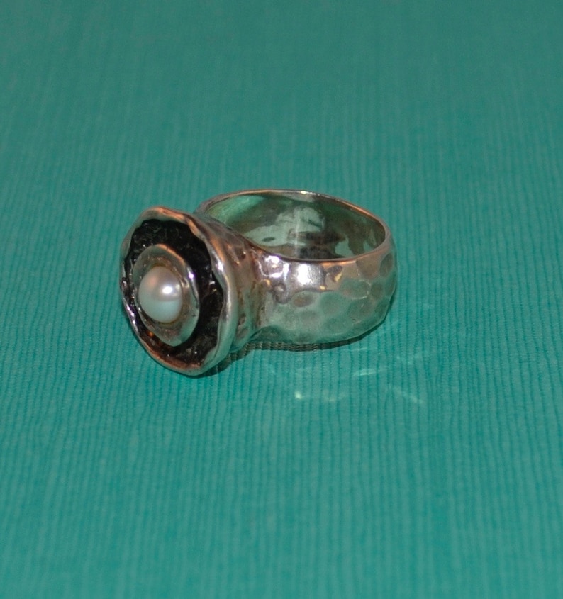 Pearl Ring Hand-Hammered Sterling Silver /& Oxidized Silver Size 9.25