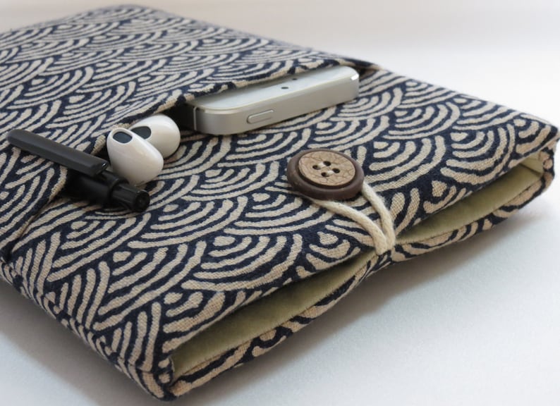 Windows 8 Touch 11.6 Cover Padded with Pocket MacBook Air 11 inch Laptop Case Surface Pro Case Japanese Sashiko waves indigo cotton