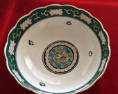 Antique Elegant Japanese GOLD IMARI, Hand Painted, Green 18Karat Gold, HIMEJI Bowl. Mid 20th Century.
