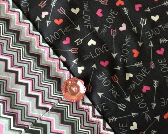 Valentine Table Runner - Love and Arrows