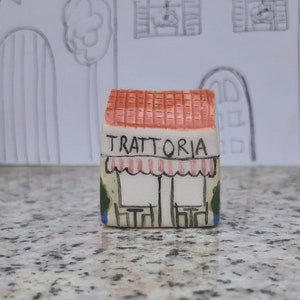 Small Pottery Trattoria House, Small Ceramic Italian Restaurant, Pottery Village House