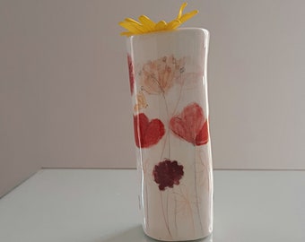 Piccolo vaso in ceramica dipinta a mano con fiori di prato, vaso floreale colorato fatto a mano