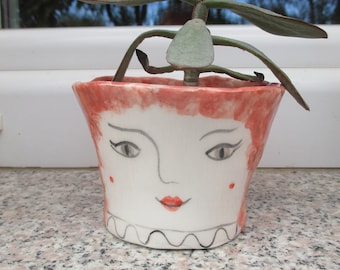 Plantador de cara de cerámica hecho a mano, maceta de cara de niña pintada a mano, maceta de jardín interior