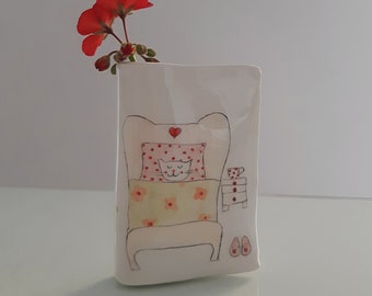 Little Hand Painted Bud Vase with Cat Sleeping in Bed, Illustrated Cat Vase, Cute Cat Vase