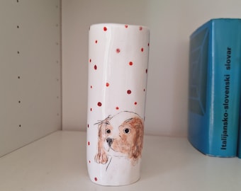 Simpatico vaso in ceramica King Charles Cavalier fatto a mano, vaso per cani dipinto a mano, decorazione per la casa della mamma del cane