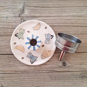 Handmade Colorful Pottery Cafetiera Funnel Stand, Bialetti Strainer Funnel Holder