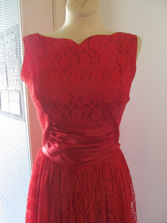 Vintage 1950s 1960s Red Lace Party Dress Swing Pi… - image 2