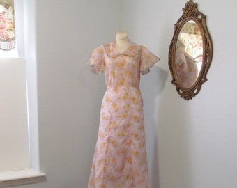 Mid 1930s Lavender Floral Cotton Voile Day Dress With Flutter Sleeves  Bust 35 Inches Waist 26 inches