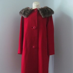 Vintage 1950s 1960s Dark Red Wool Coat With Mink Collar