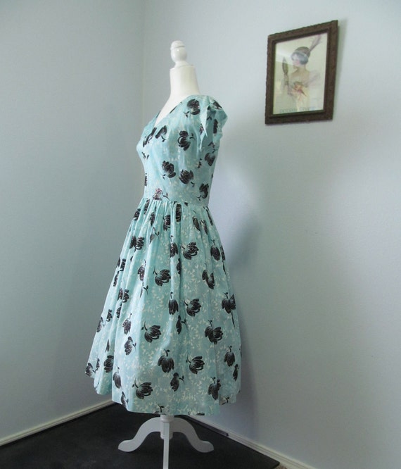 Vintage 1950s Turquoise And White Floral Party Dr… - image 6