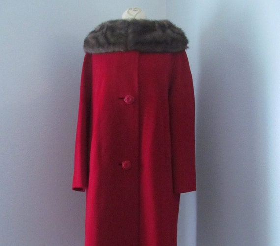 Vintage 1950s 1960s Dark Red Wool Coat With Mink … - image 2