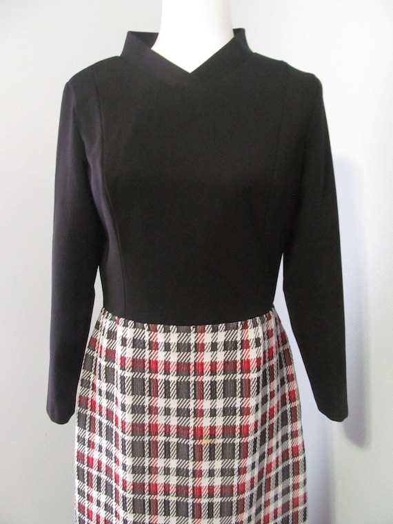 Vintage 1960s 1970s Black, Red, and White Plaid M… - image 2