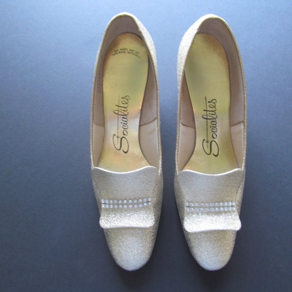 Vintage 1970's Glittery Gold Metallic Pumps High Heel Shoes Rhinestone Trim Size 8