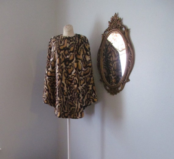 Vintage Faux Leopard Fur Cape Poncho