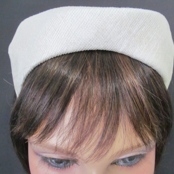 1950s Mr.John Beige Pillbox Hat Unique Pointed Shaped Sides