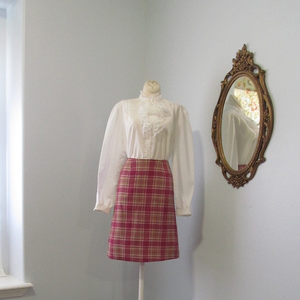 Vintage 1960s Dark Pink, Tan And White Plaid Wool A-Line Skirt Waist 25 Inches