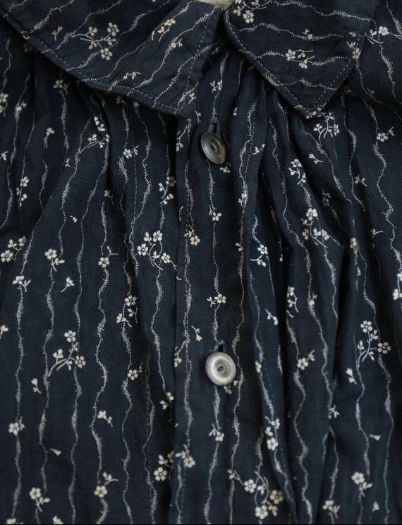 Antique Edwardian black calico cotton blouse - image 4