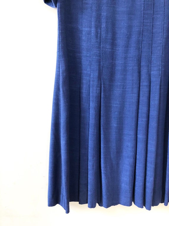 1970s vintage blue linen button down pleated dres… - image 10