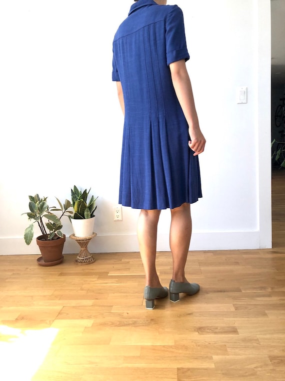 1970s vintage blue linen button down pleated dres… - image 3