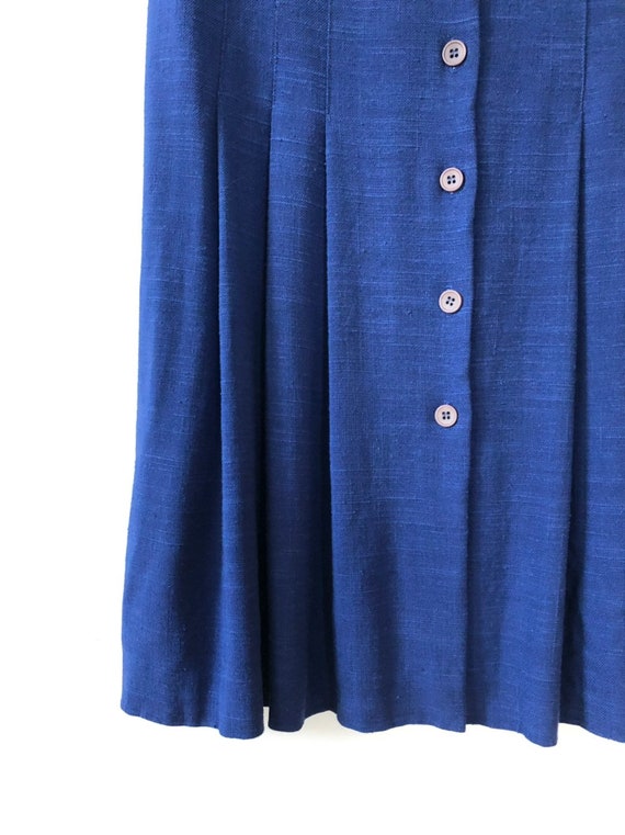 1970s vintage blue linen button down pleated dres… - image 7