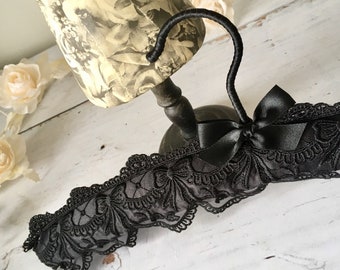 Black Lace Wedding Hanger.Wedding Hangers.Bridal Hanger. Black Wedding Dress Hanger.Alternative Wedding.Gift Bridesmaid Hanger.