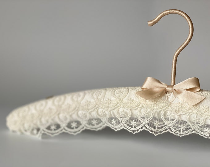 Ivory Tiered Lace Bridal Hanger