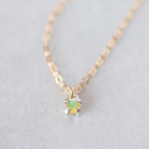 Collar de ópalo delicado - Collar de piedras preciosas - Joyería de ópalo - Piedra de nacimiento de octubre