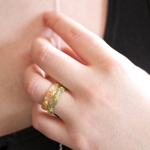 Resin Ring Jade Green Faceted Eco Resin Ring with Gold Flakes Jade Ring Stack Ring Resin Jewelry Green Ring Gift for her Gold 画像 4