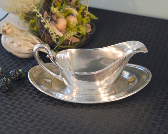 Silver Plate Gravy Boat With Tray Two Piece Set Silver Etsy