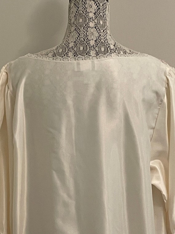 Vintage Vanity Fair Satiny Ivory Nightgown w/Lace… - image 8
