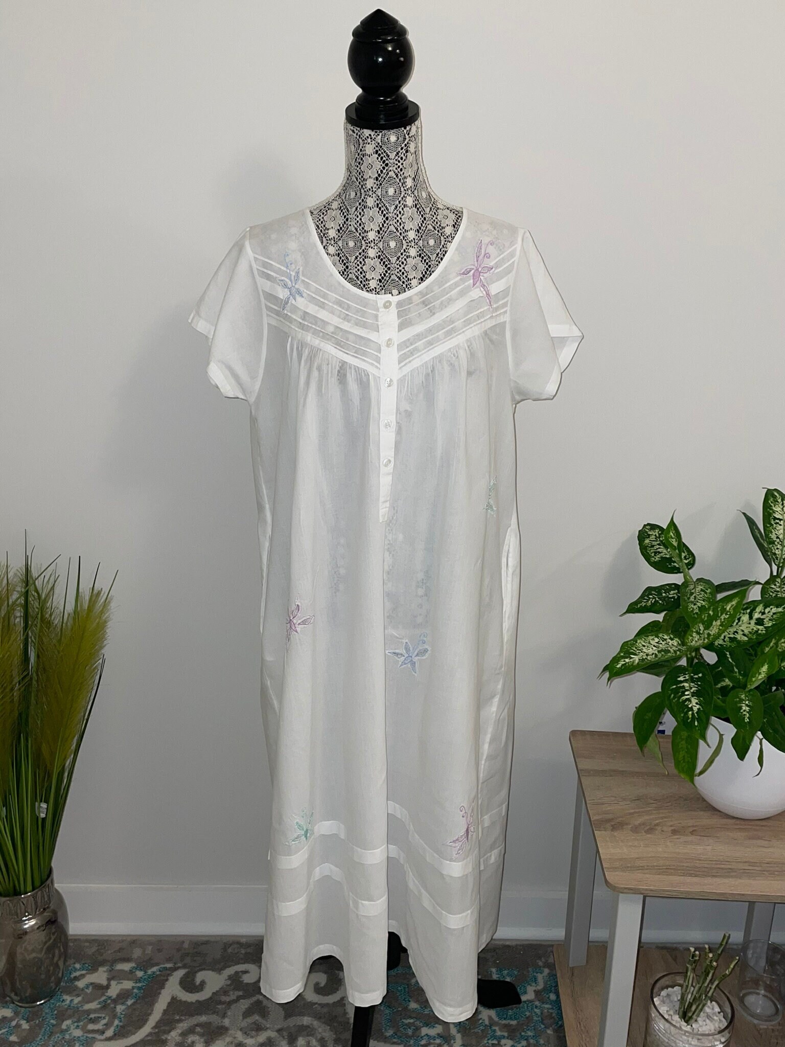 La Cera 100 Cotton White Nightgown Short Sleeves Blue Light